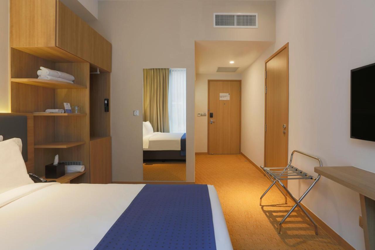 Holiday Inn Express SINGAPORE ORCHARD ROAD - Laterooms