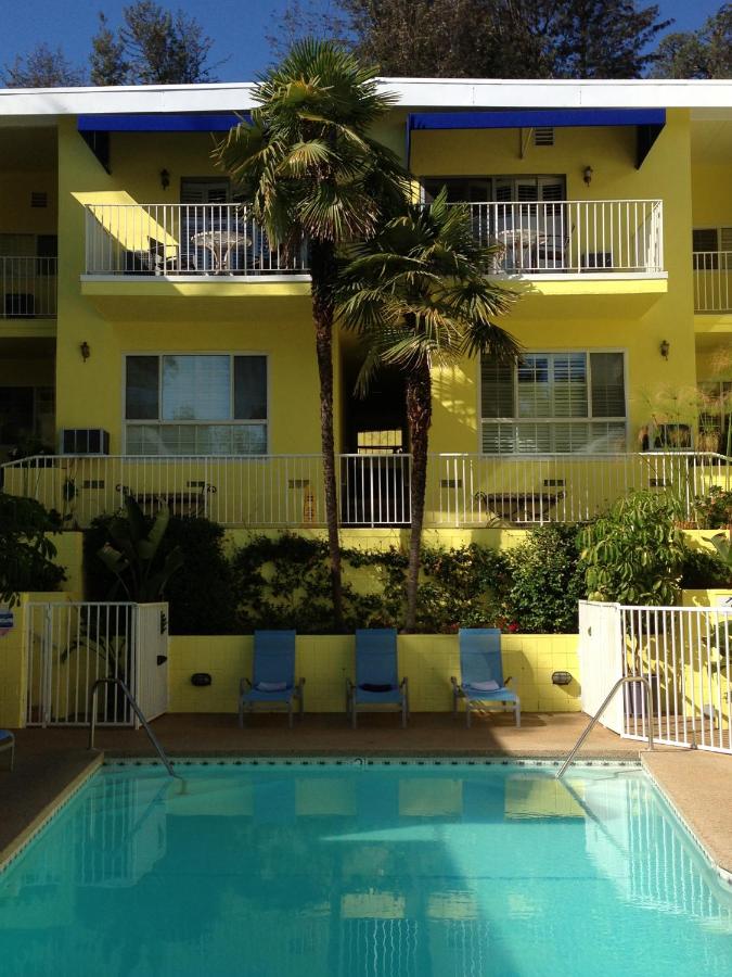 Magic Castle Hotel - 4