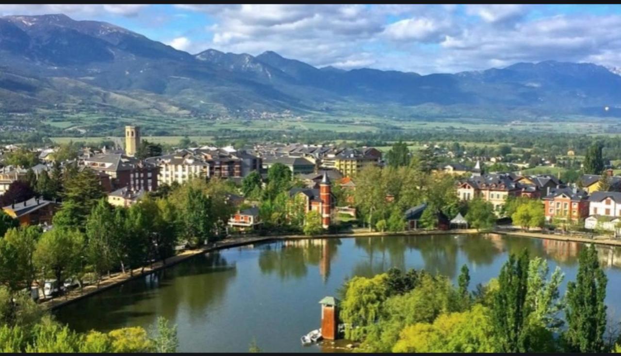 Near Quaint Mountainside Town of Puigcerdà Great for Groups i ...