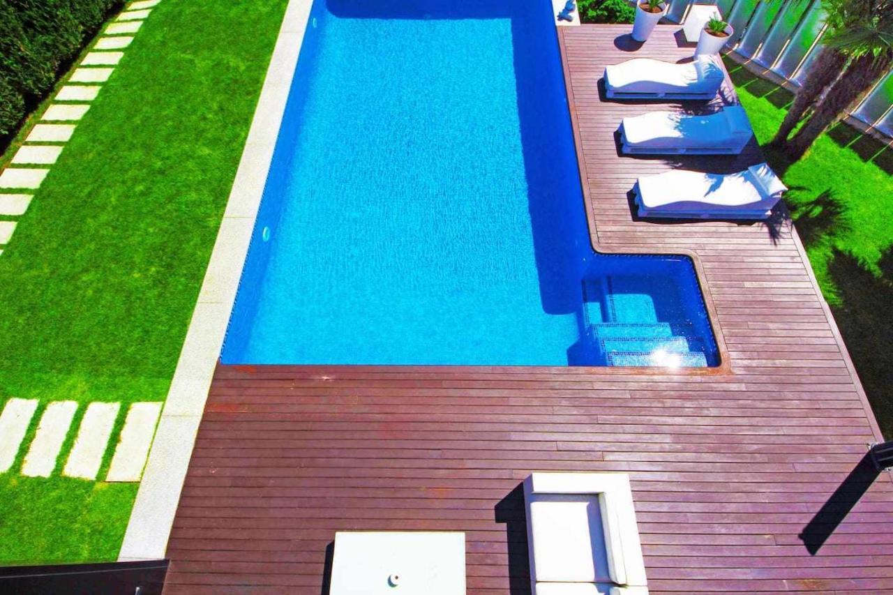 Lujosa villa vistas al mar y piscina climatiza, Sanxenxo ...