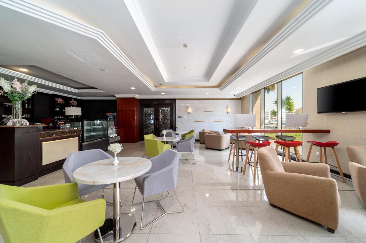 Star Metro Deira Hotel Apartments photo