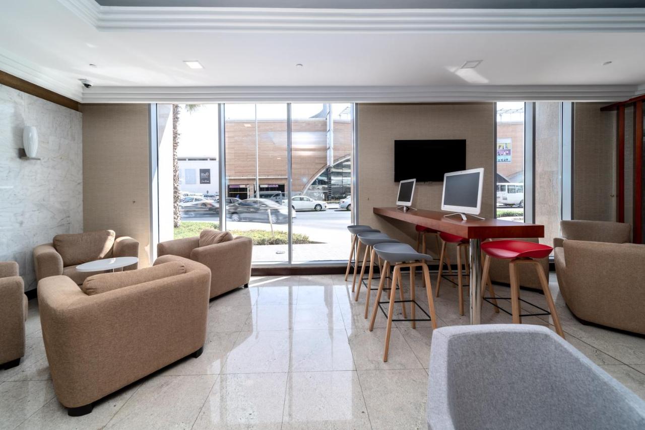 Star Metro Deira Hotel Apartments photo