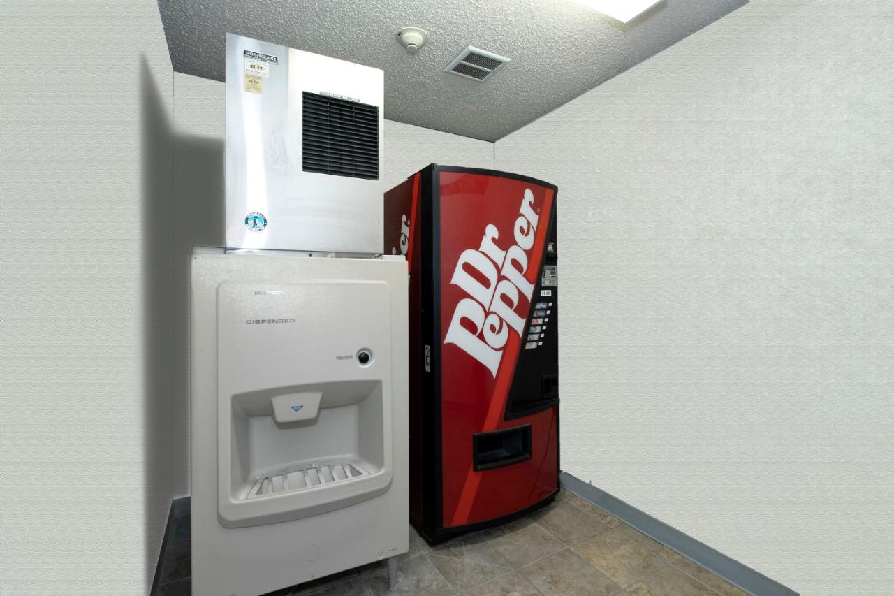 Redwood Motel — photo 15