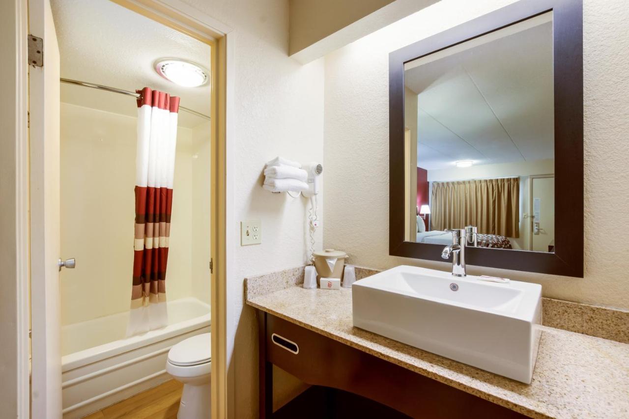 Hotel Royale of Grand Rapids — photo 3