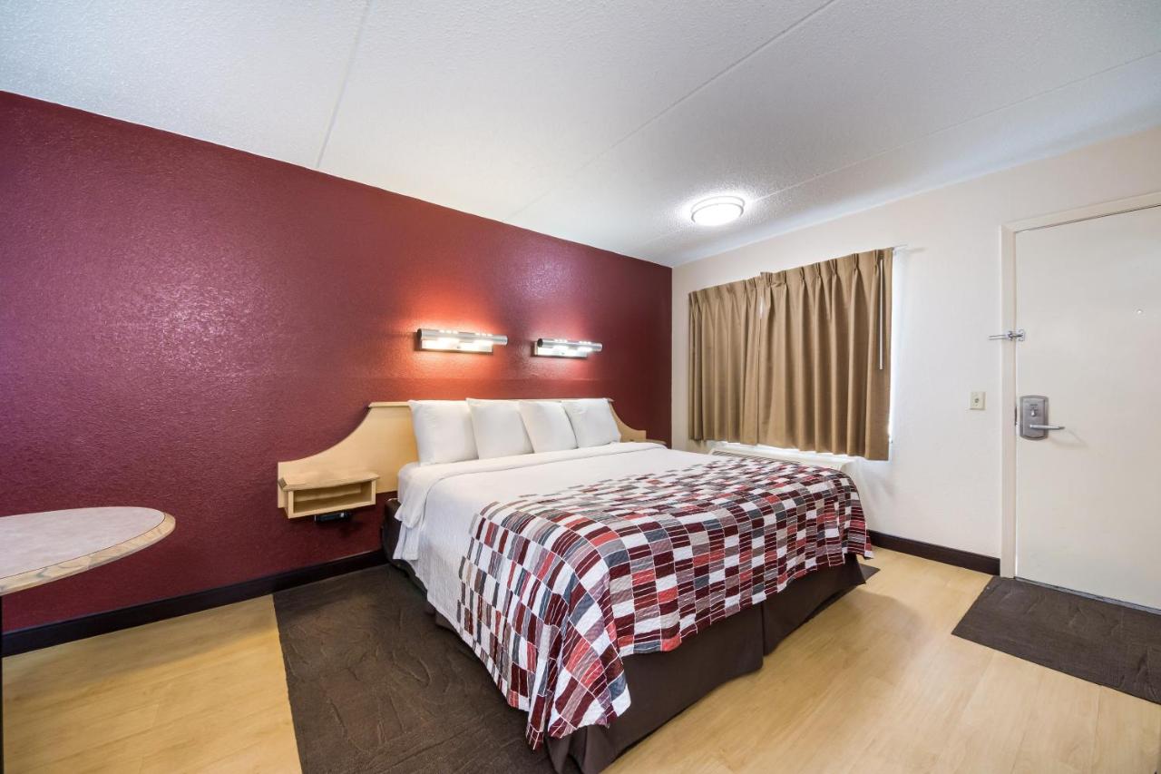 REY INN HOTEL LAREDO — photo 13
