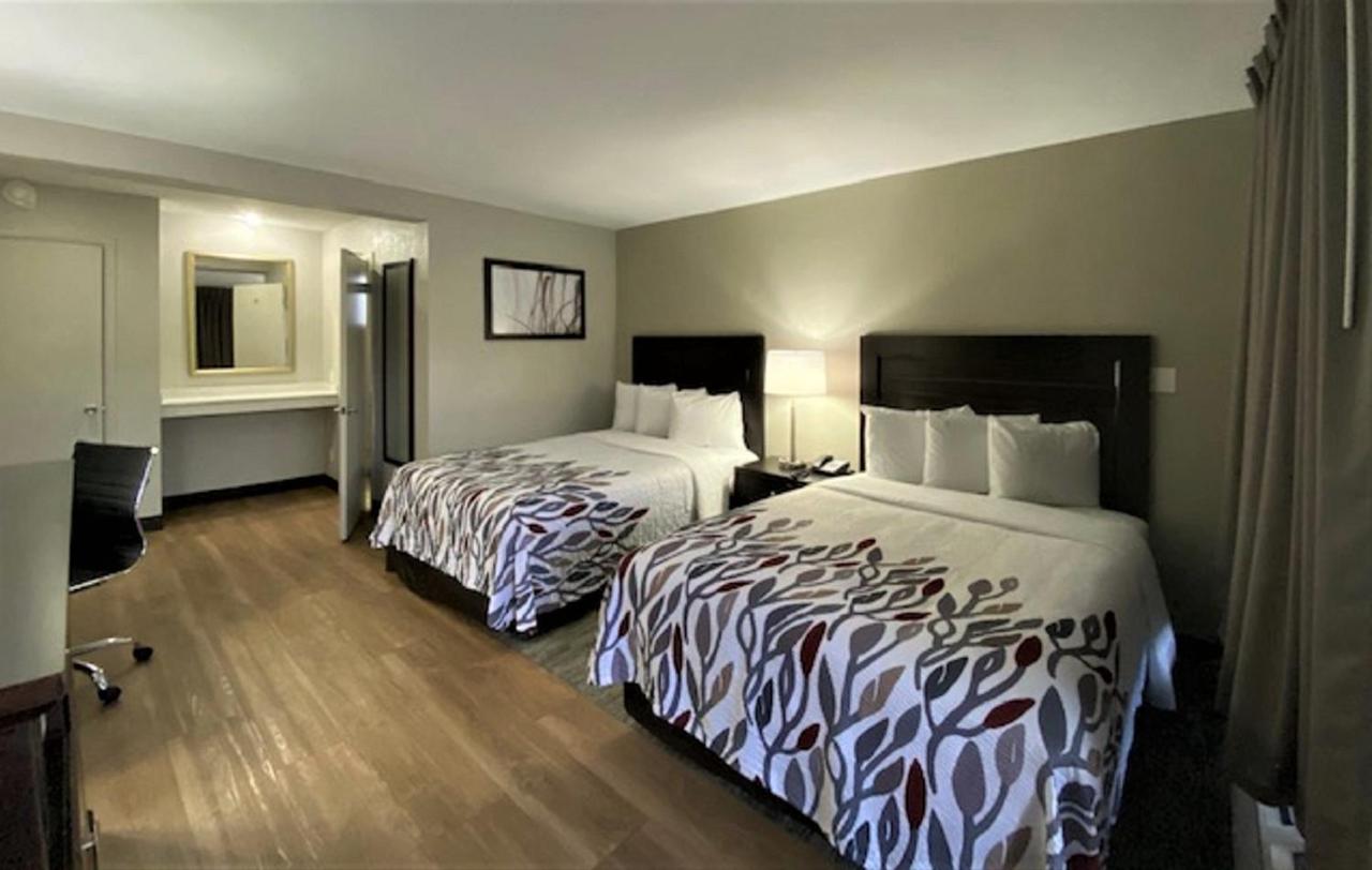 Red Rock Inn - Tucson Downtown — photo 14