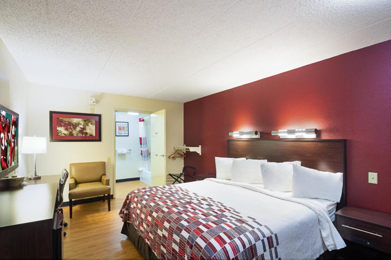 Red Carpet Inn — photo 10