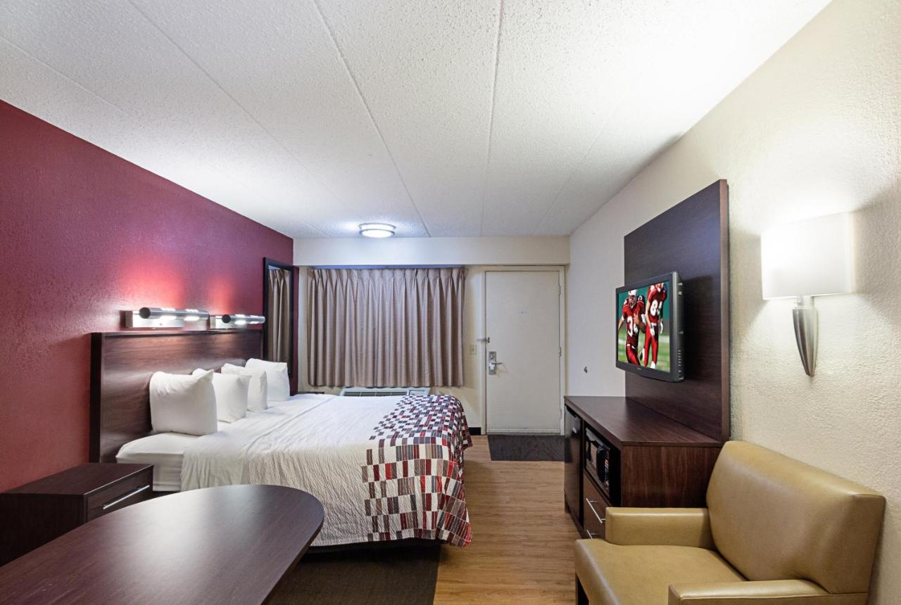 Red Carpet Inn — photo 2
