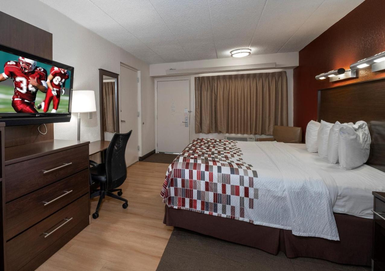 Red Carpet Inn — photo 23