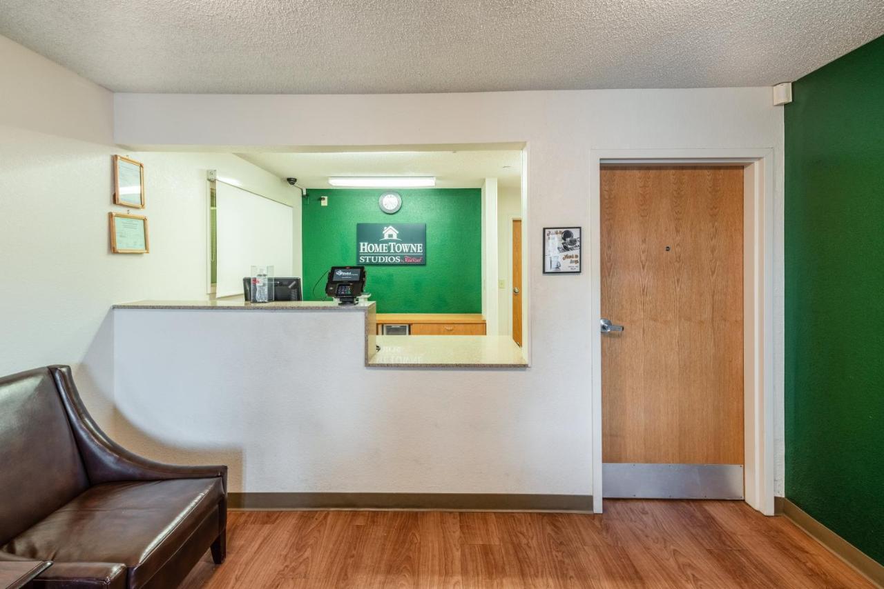 RED TOP MOTEL — photo 16