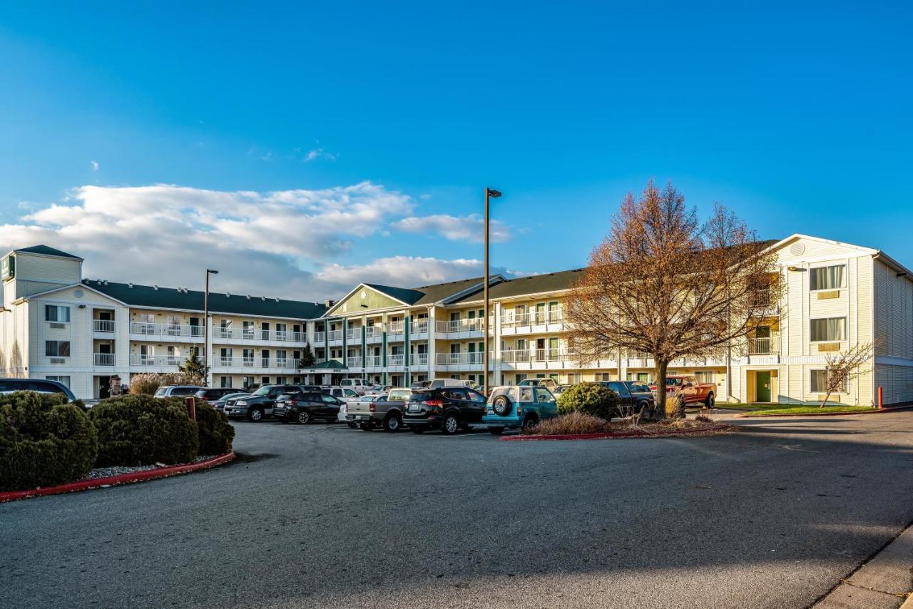 RED TOP MOTEL — photo 10