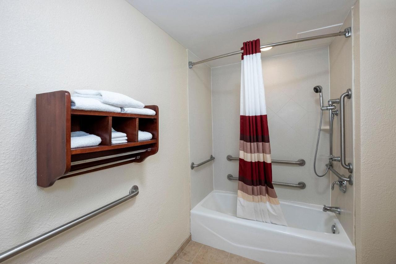 Flamingo Inn — photo 3
