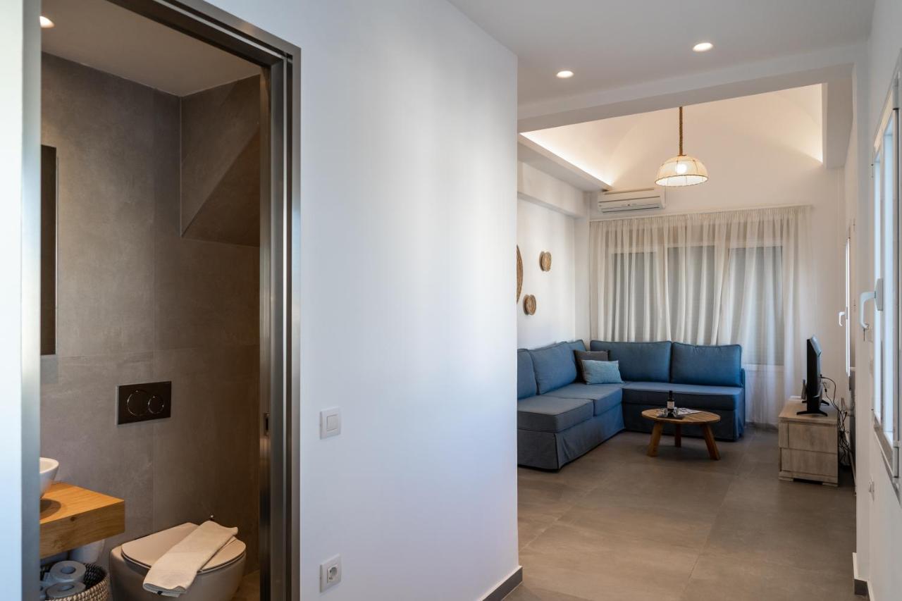 Thira Gold Suites - 3