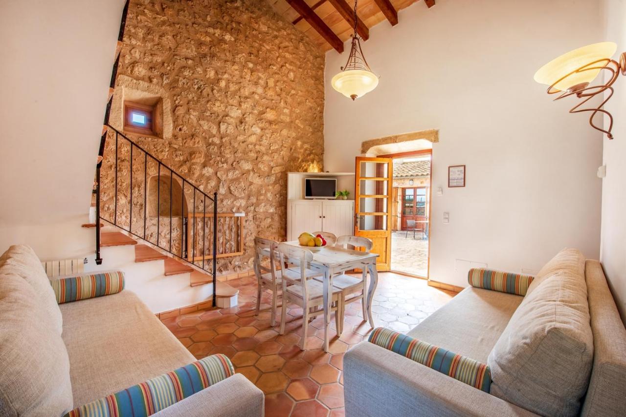 Finca-Hotel Sa Franquesa Vella (Spanje Vilafranca de Bonany ...