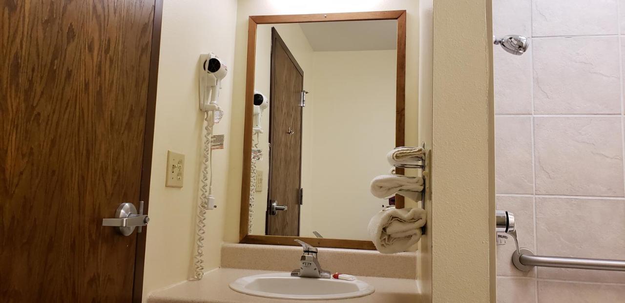 Family Budget Inn Bethany — photo 11
