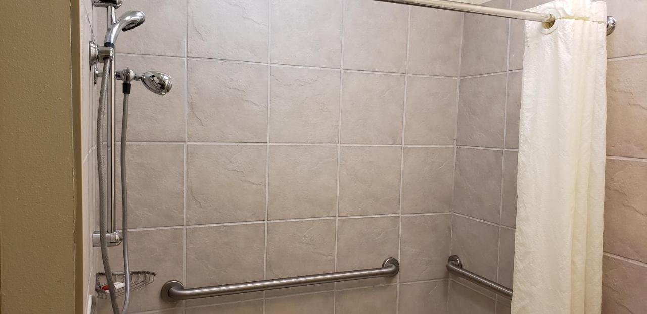 Family Budget Inn Bethany — photo 10