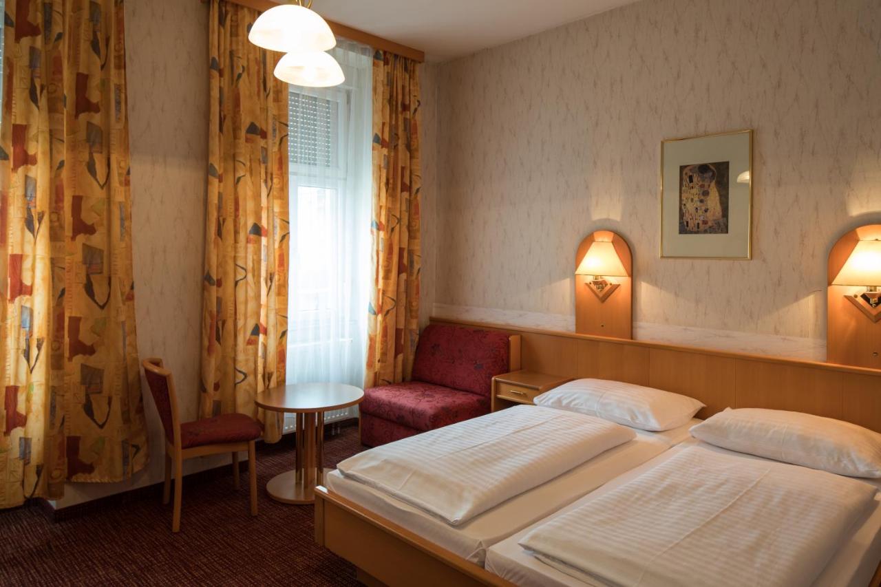 Hotel Admiral photo