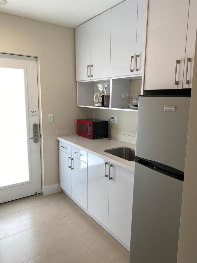 Diane Oceanfront Suites — photo 4