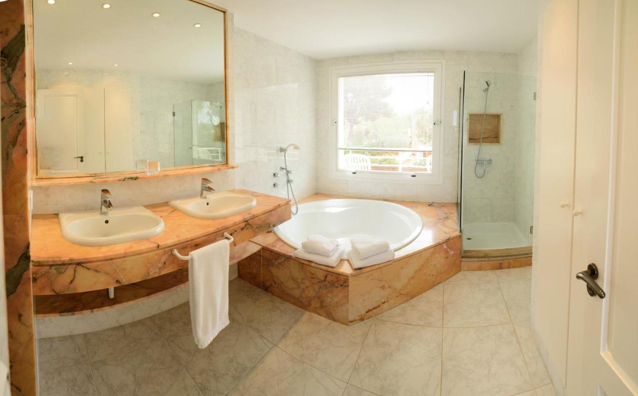Villa Can Sala, San Antonio Bay – Updated 2022 Prices