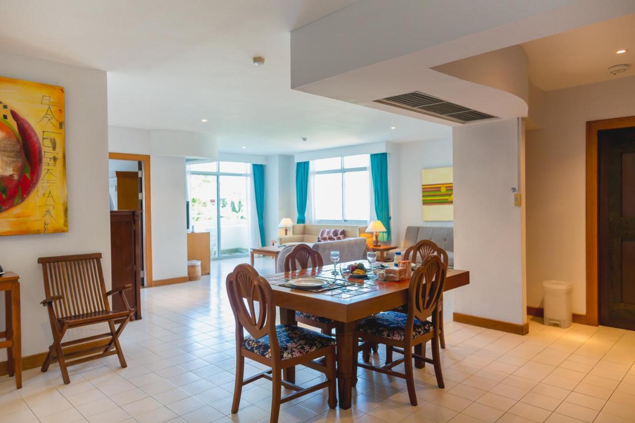 Waterfront Suites Phuket by Centara - 3