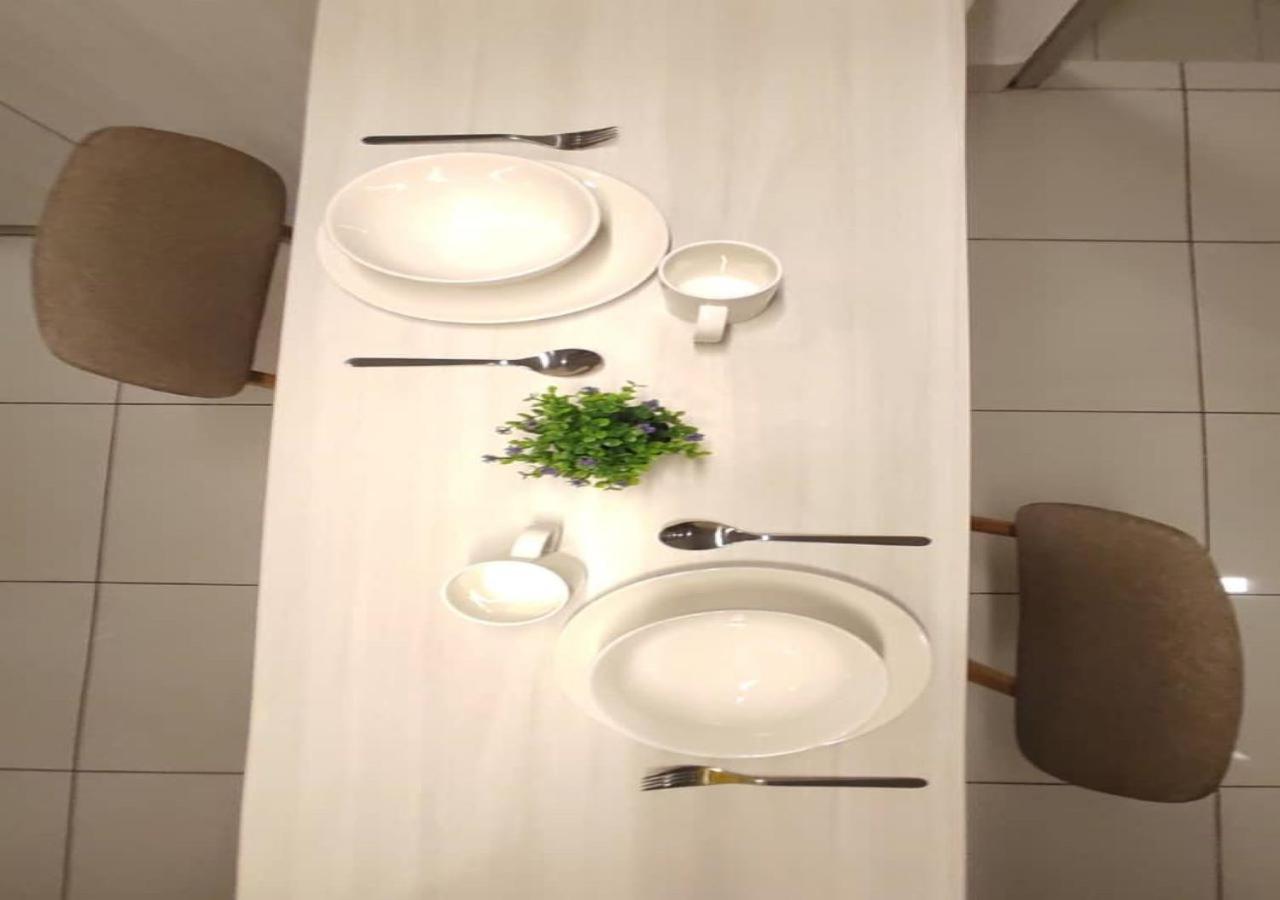 Suites at 1Tebrau - 3