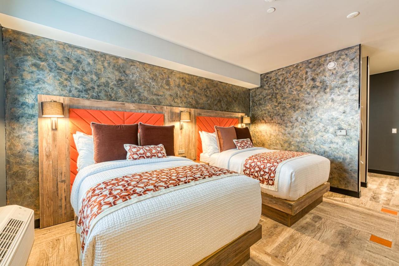 Hotel Lexen Newhall & Santa Clarita - Near Six Flags Magic Mountain — photo 19