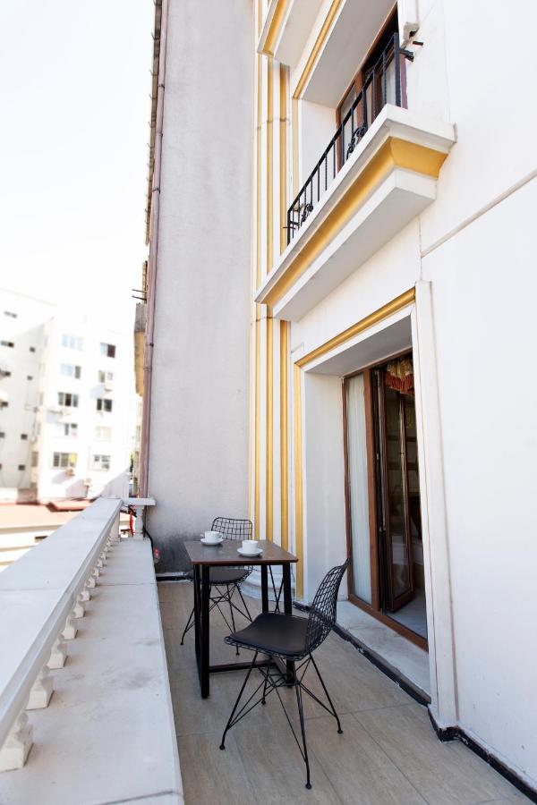 Hotel Queens Land - 3