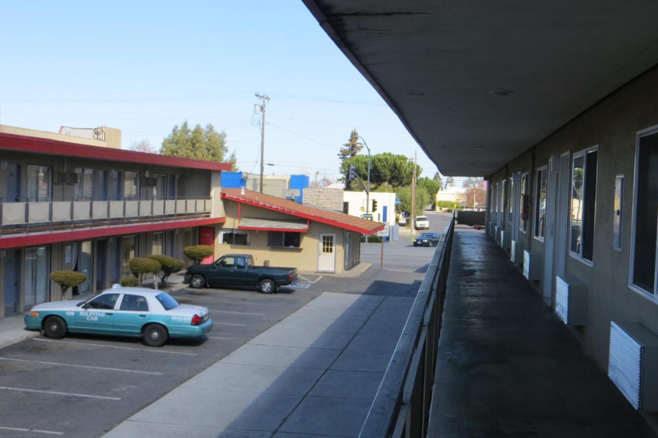 Capri Motel — photo 9