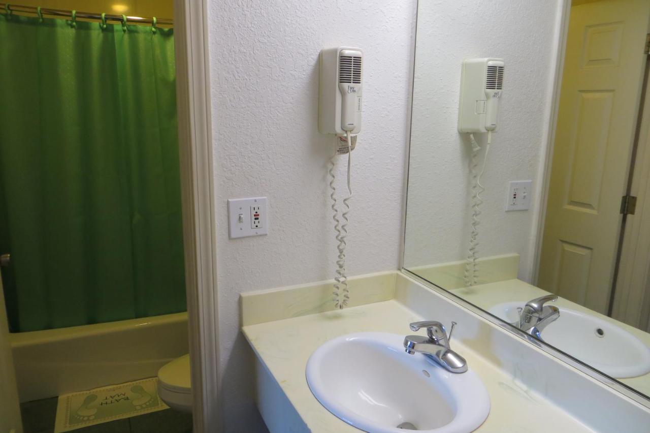 Capri Motel — photo 3