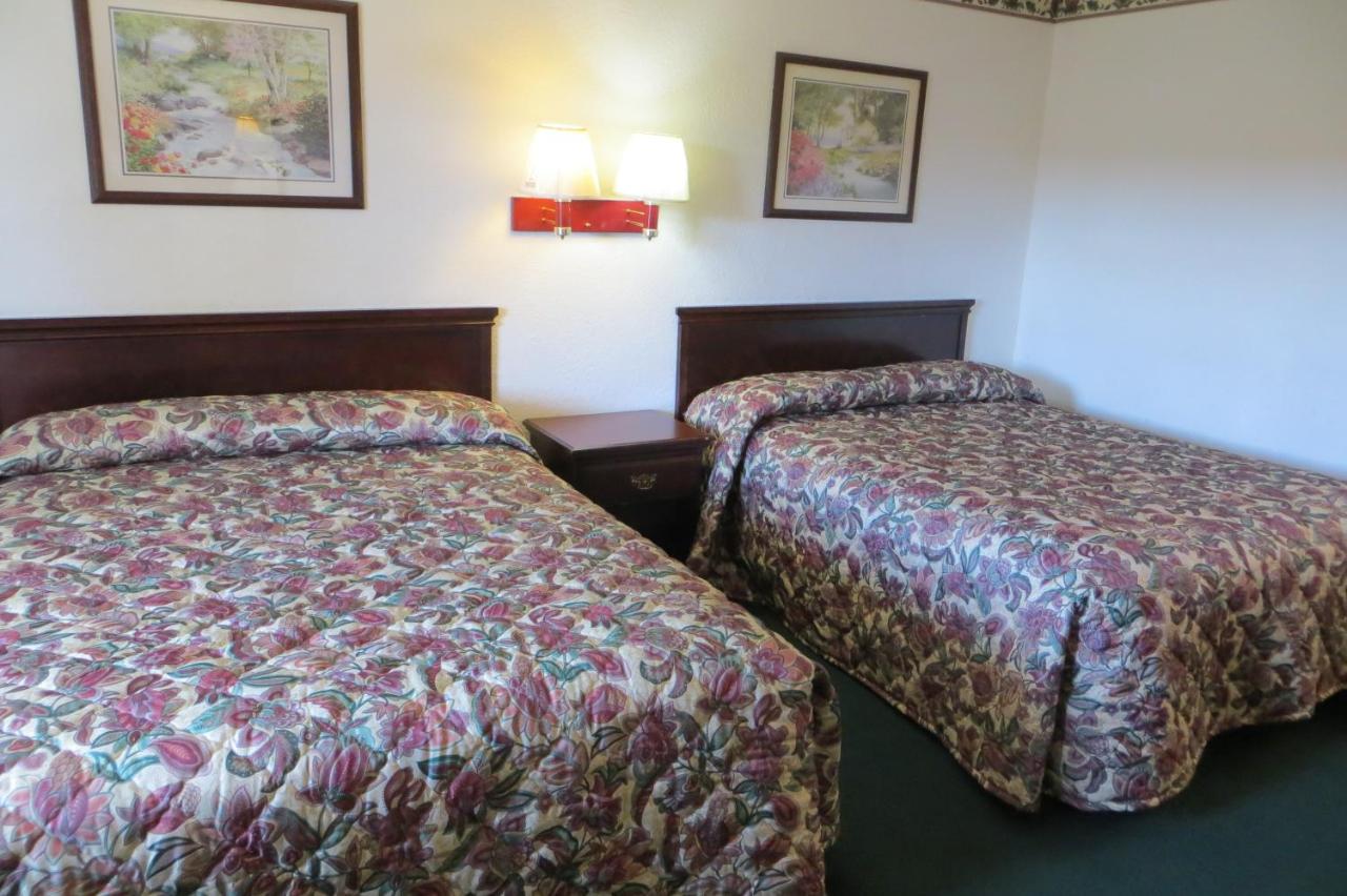 Capri Motel — photo 13