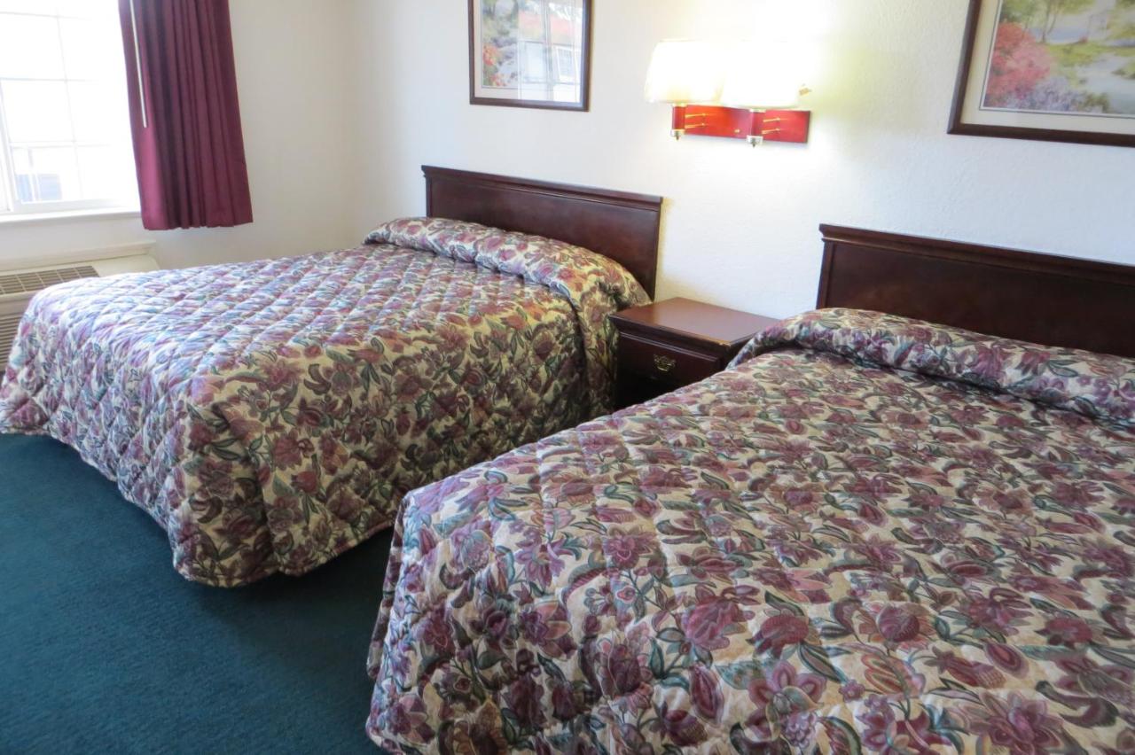Capri Motel — photo 14