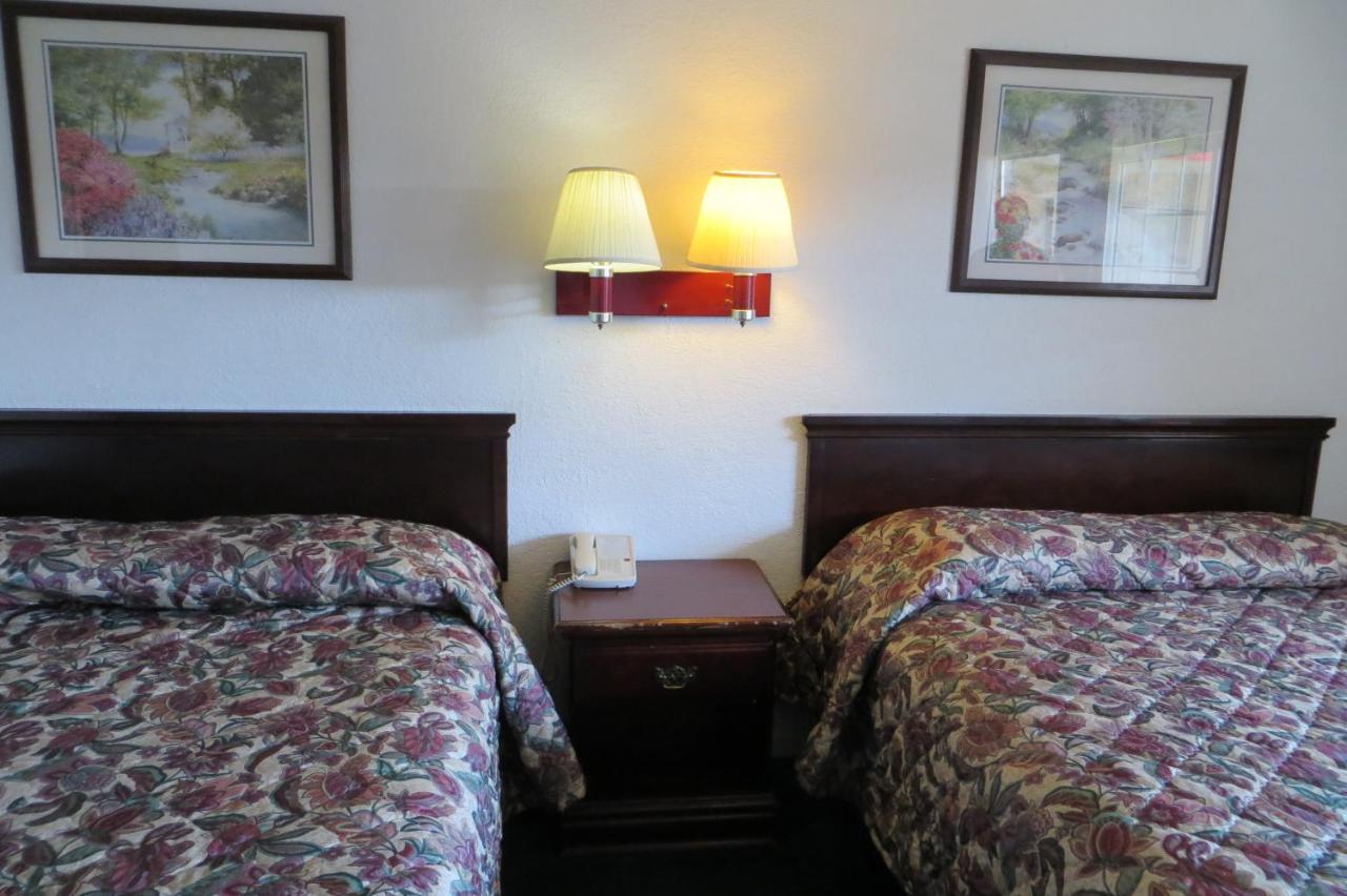 Capri Motel — photo 23