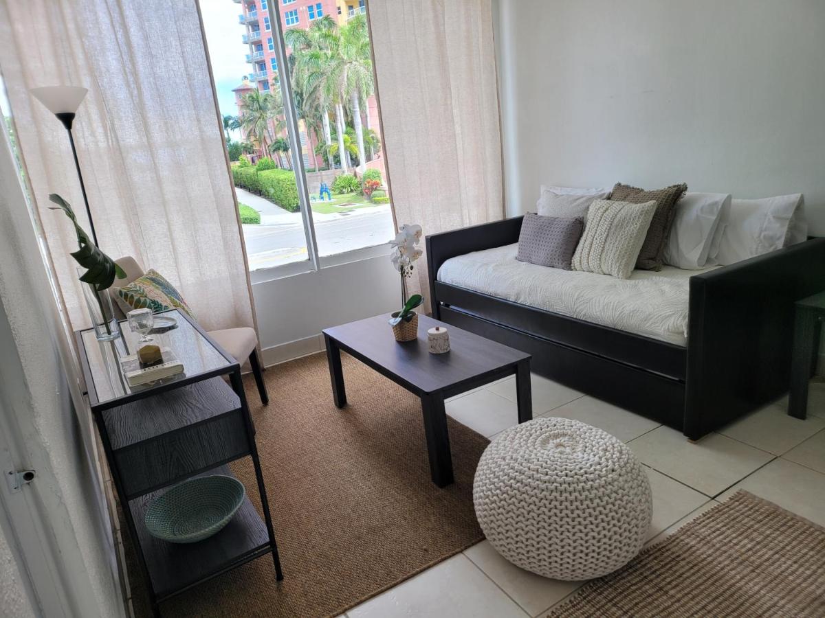 Relax Inn Fort Lauderdale — photo 11