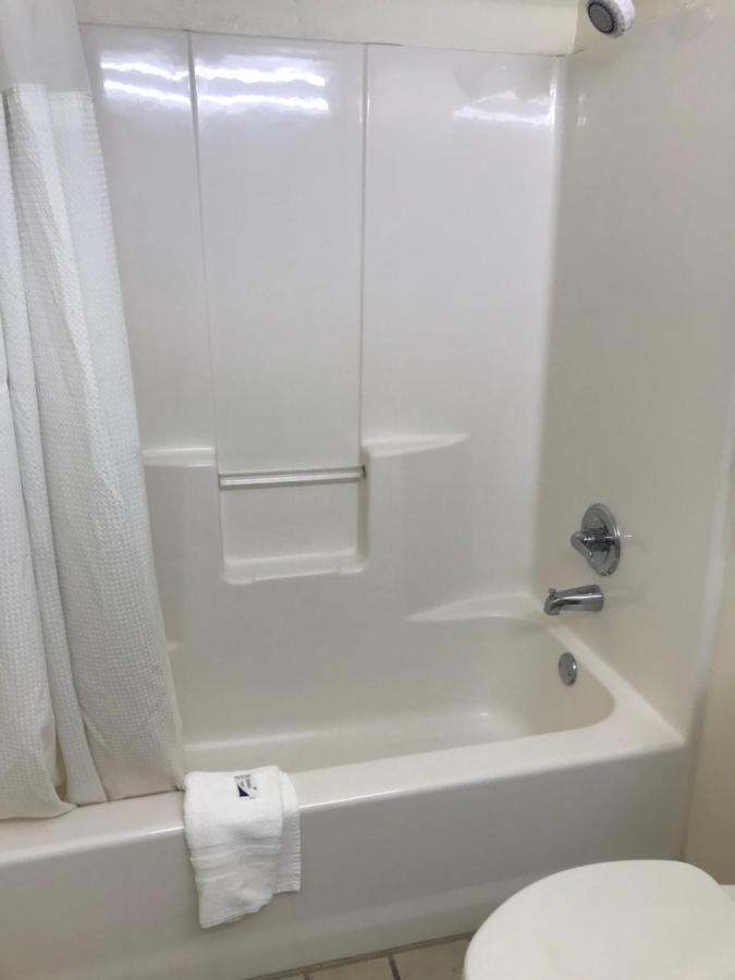 Aaron Motel — photo 17