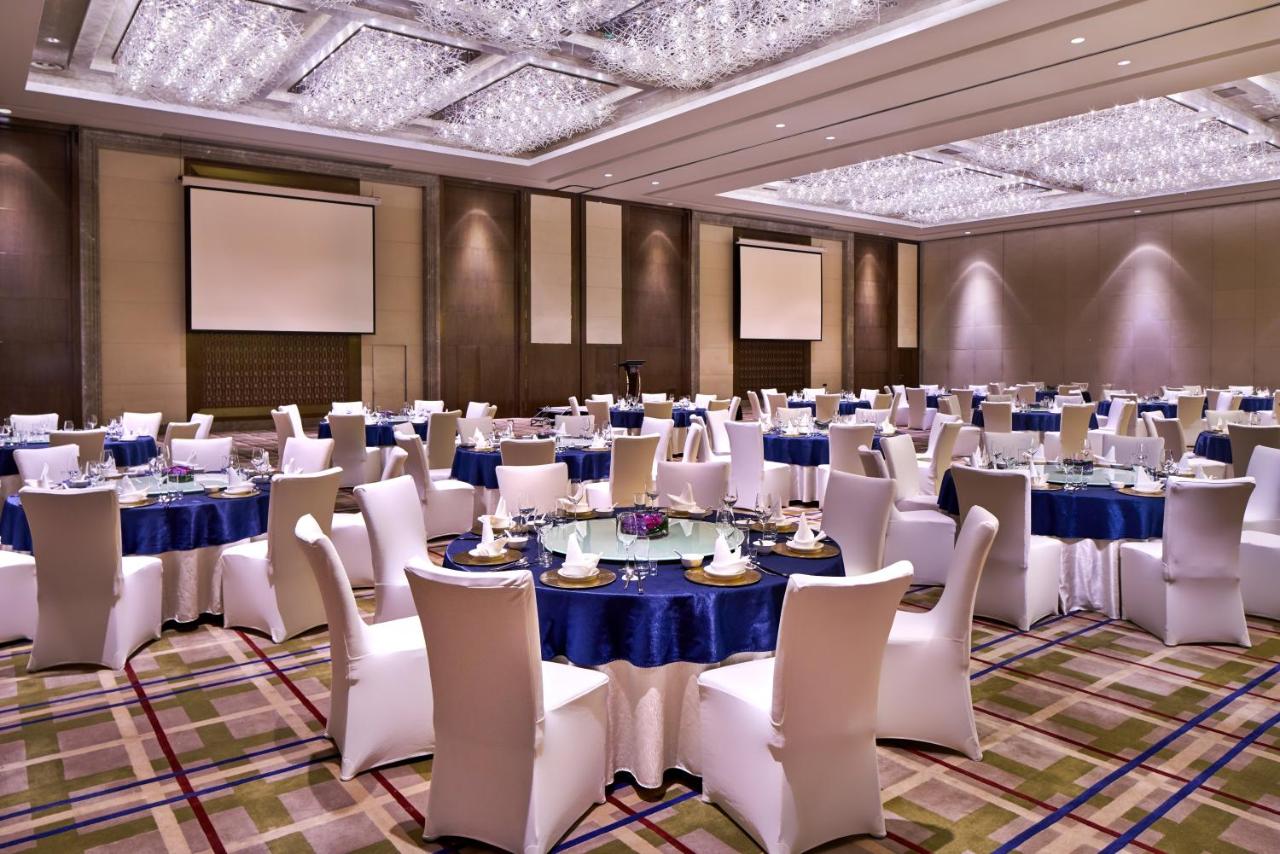 Crowne Plaza Beijing Lido, an IHG Hotel photo