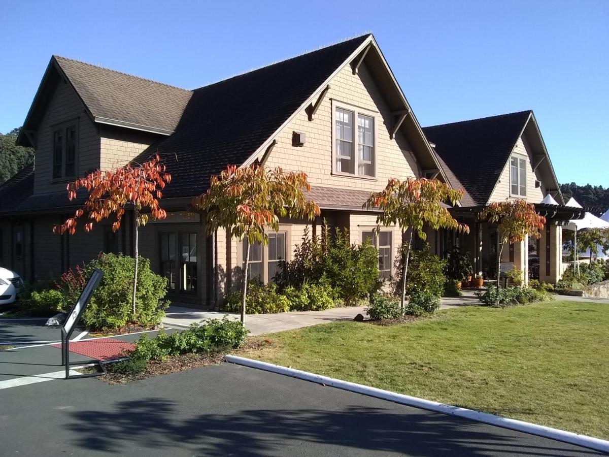 Noyo Harbor Inn — photo 14