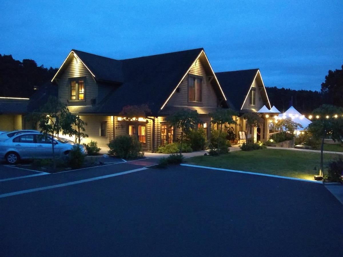 Noyo Harbor Inn — photo 17