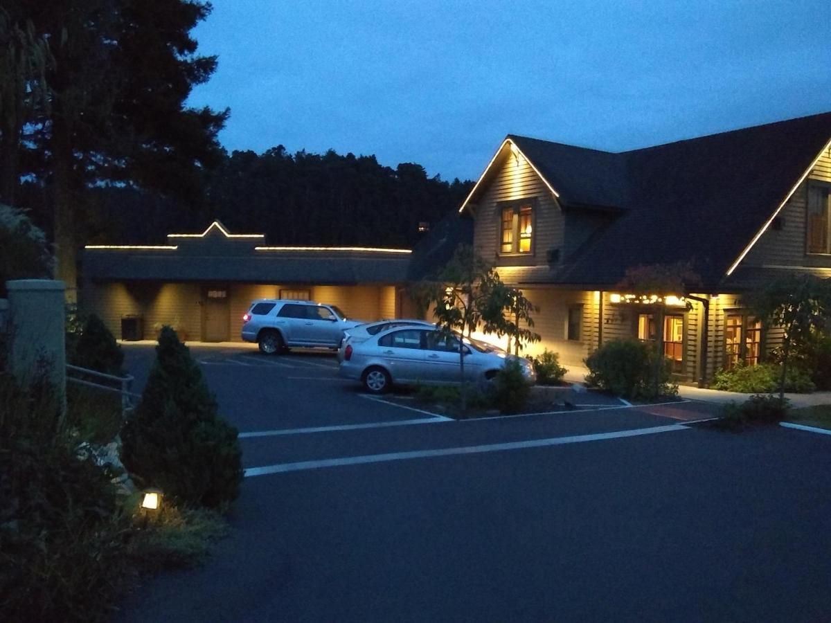 Noyo Harbor Inn — photo 18