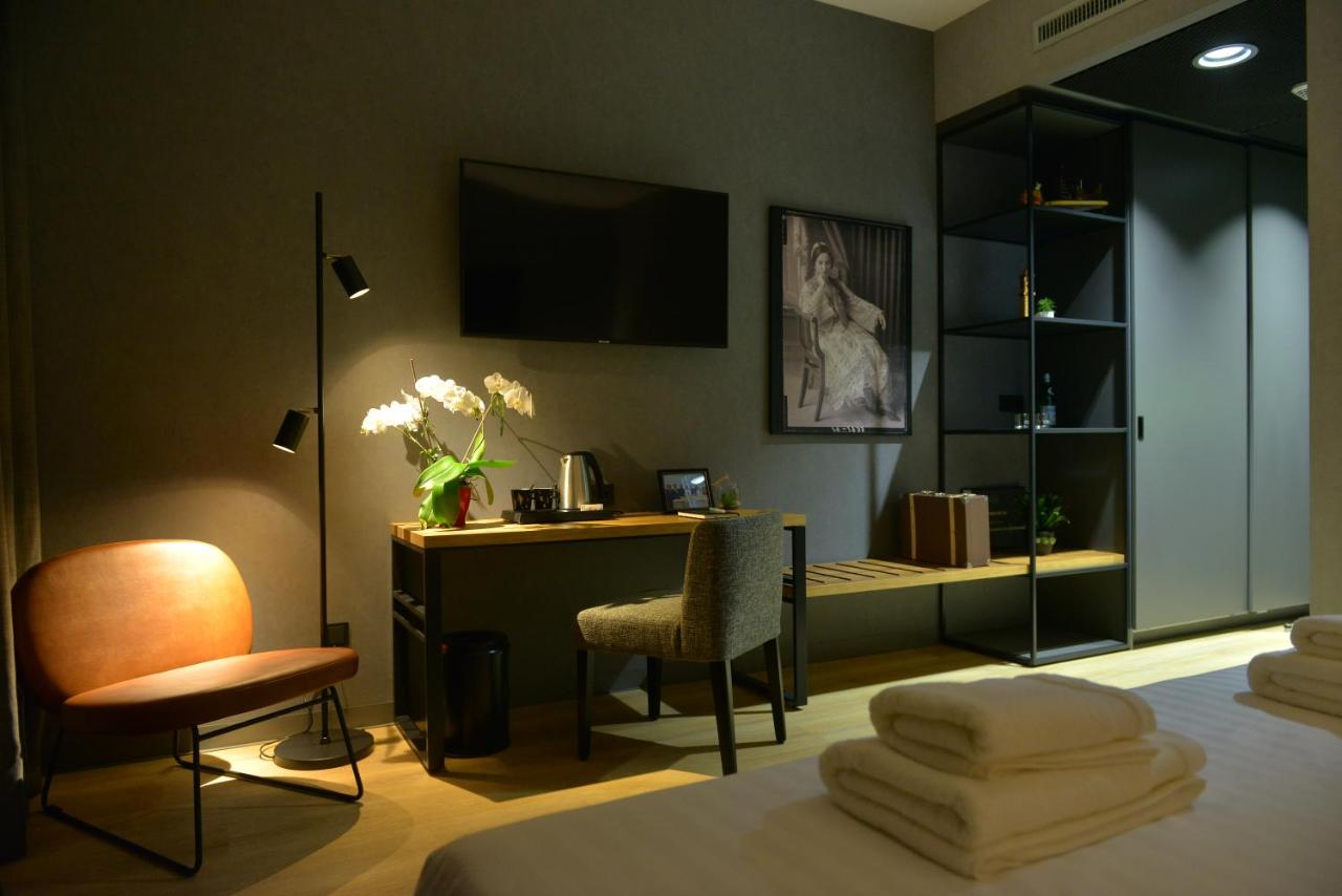 mk hotel tirana photo