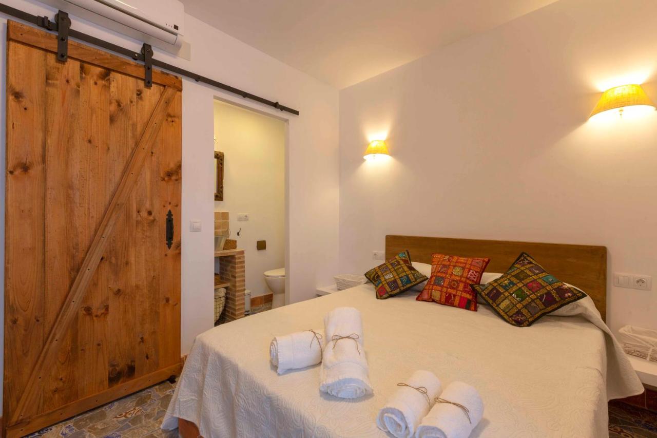CASA RURAL CON ENCANTO-ALOJAMIENTO (Spanje Llombay) - Booking.com