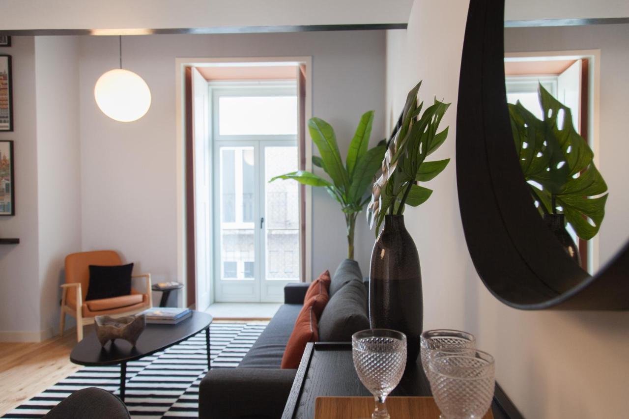 FLH Intendente Elegant Mezzanine with Balcony - 3