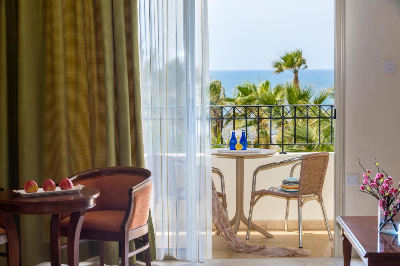 Aquamare Beach Hotel & Spa photo
