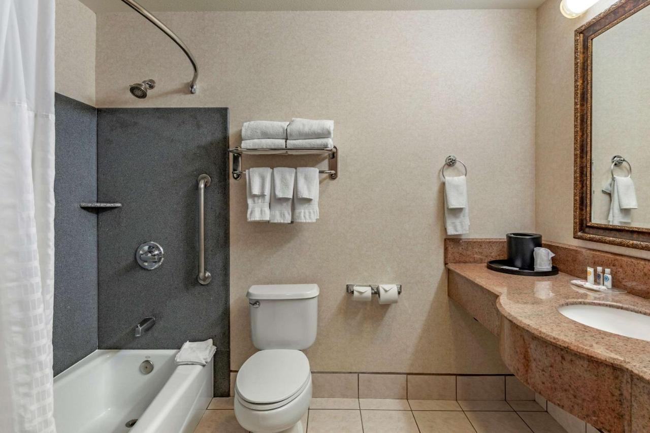 Citrus Suites Redlands Loma Linda Hotel — photo 17