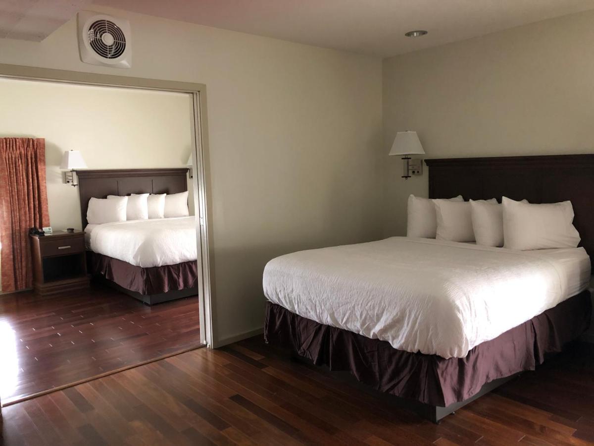 Grand Eastonian Hotel & Suites — photo 18