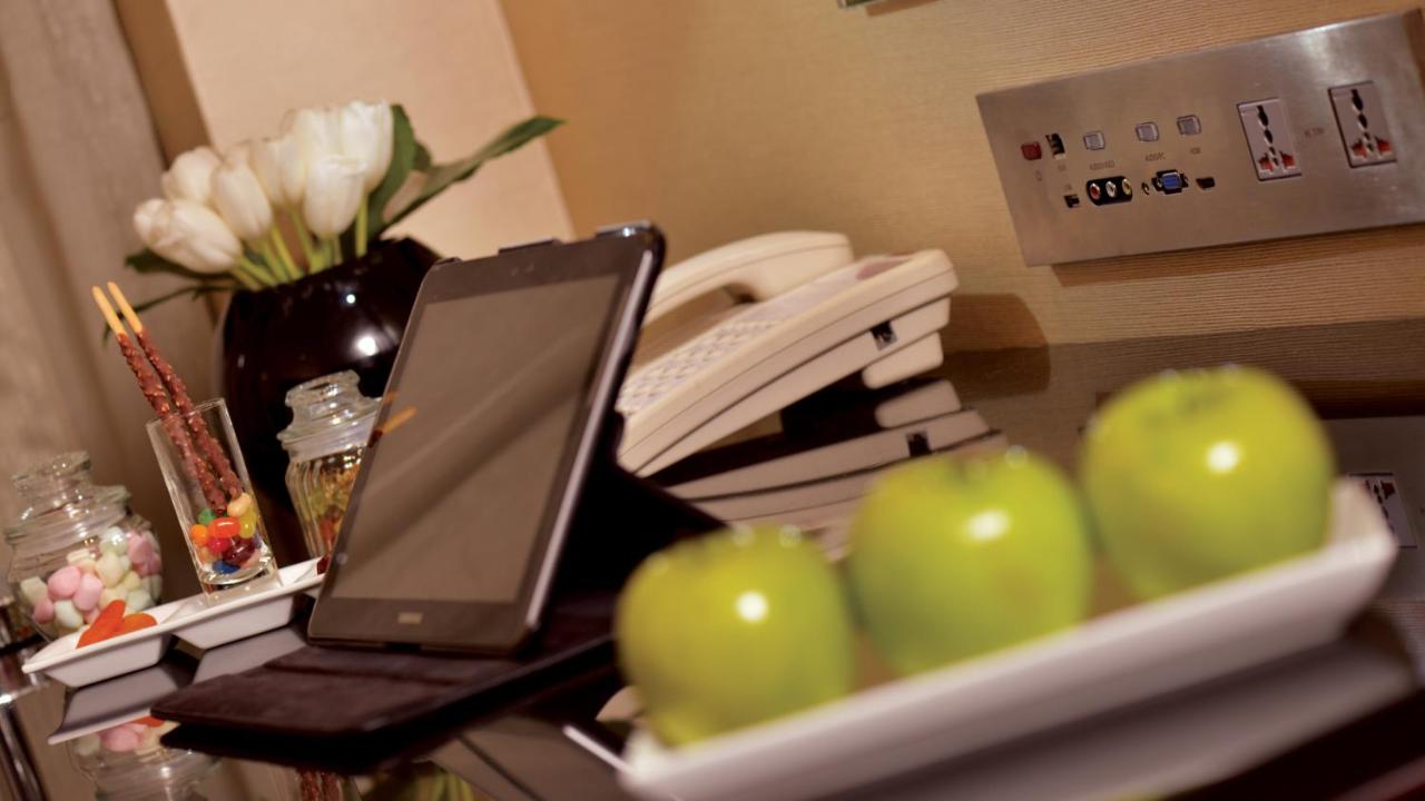 Crowne Plaza Bahrain, an IHG Hotel photo