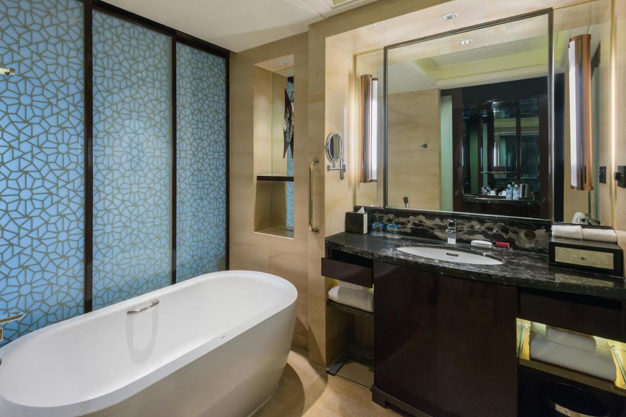 Crowne Plaza Chengdu Panda Garden, an IHG Hotel photo