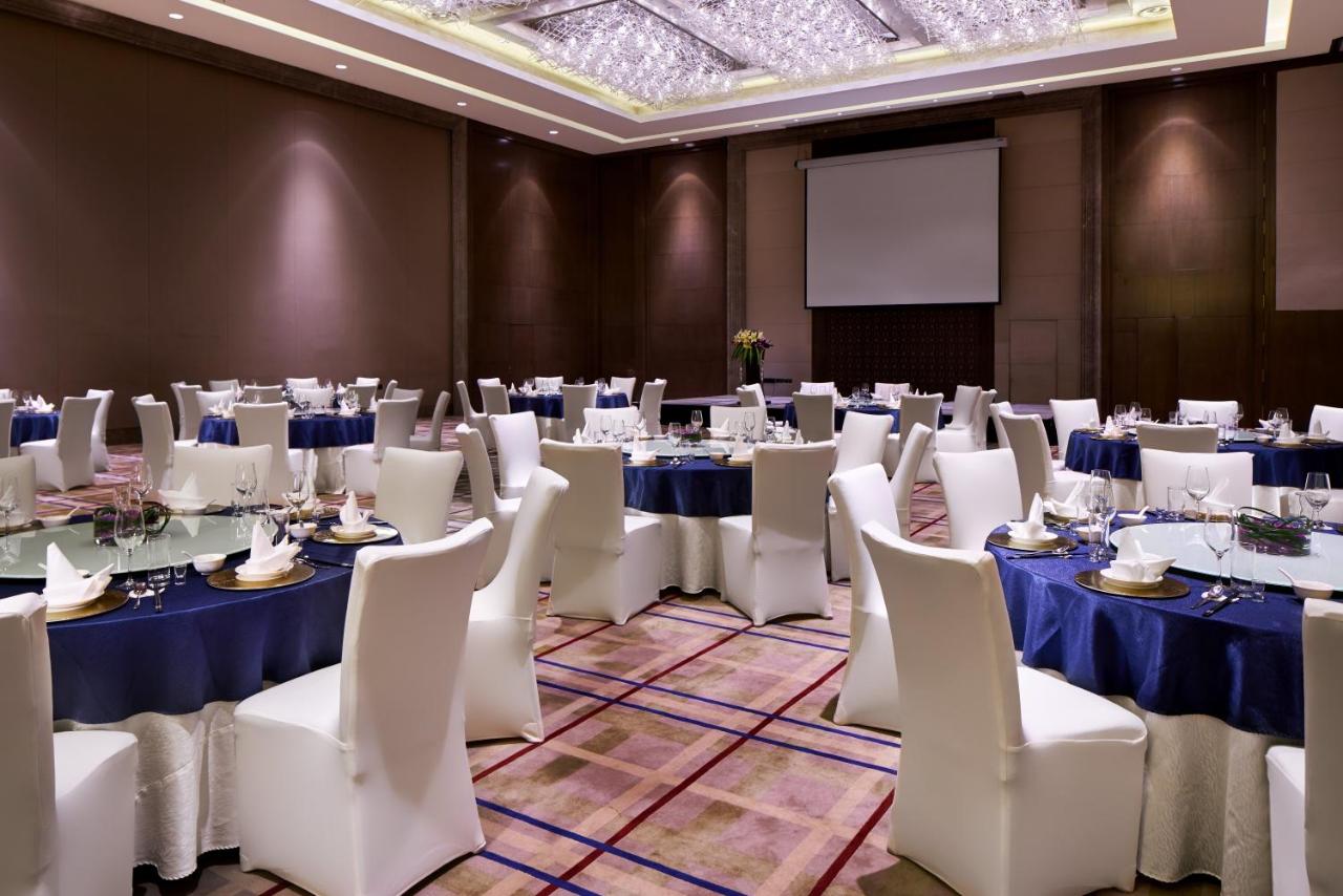 Crowne Plaza Beijing Lido, an IHG Hotel photo