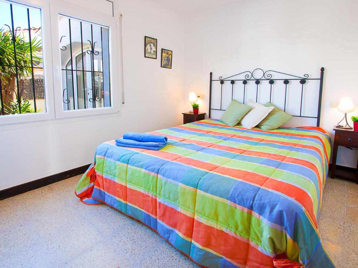 Holiday Home LA BAHIA (Spanje Empuriabrava) - Booking.com
