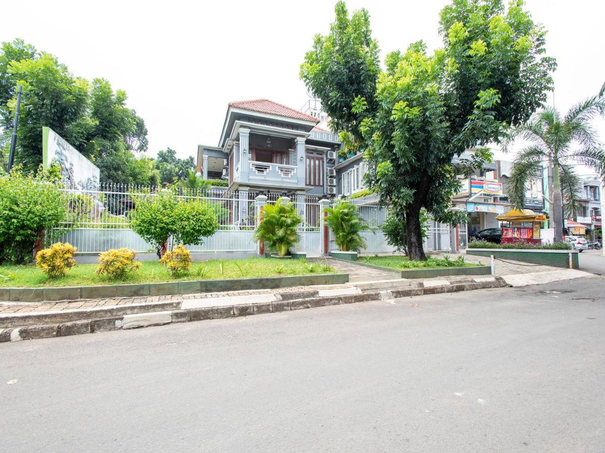 Spot On 3961 Fico S Residence Syariah Bekasi Updated 2021 Prices