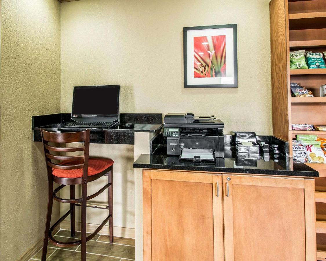 Jameson Inn — photo 20
